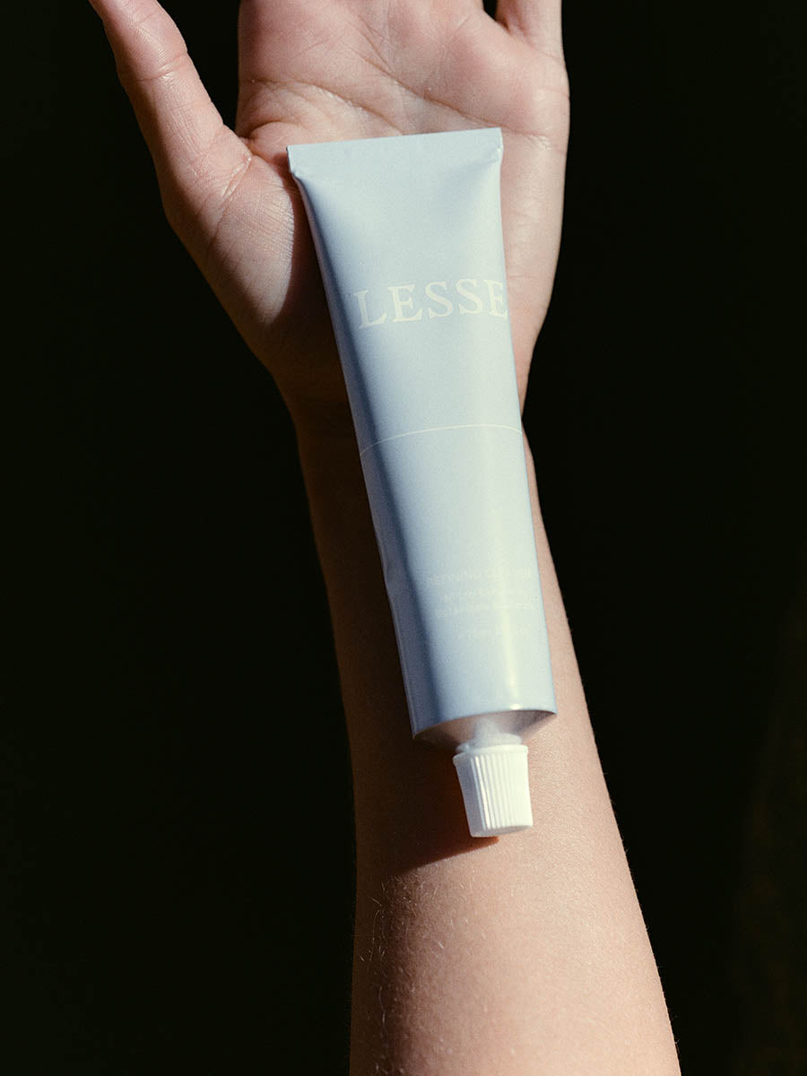Refining Cleanser | Exfoliating & Brightening Botanicals | LESSE
