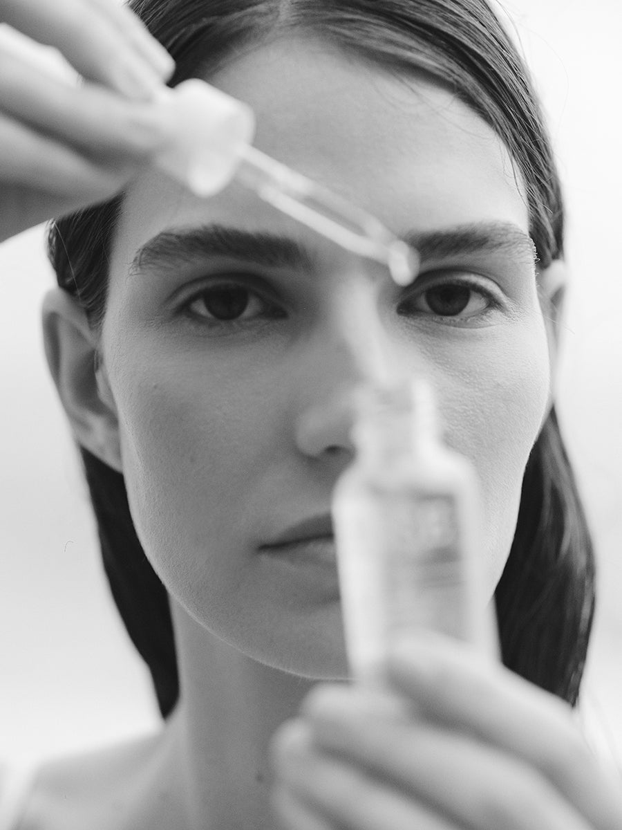 Refining Cleanser | Exfoliating & Brightening Botanicals | LESSE
