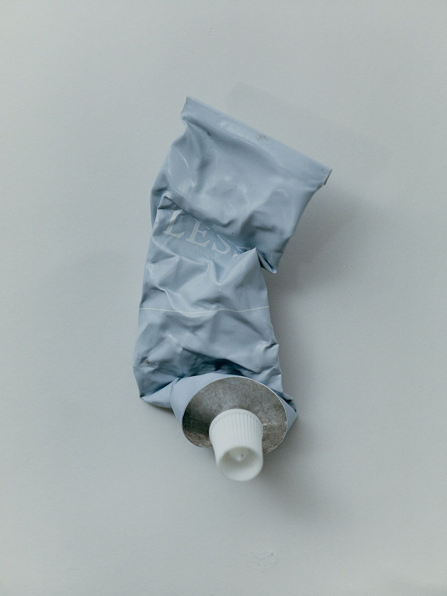 Refining Cleanser | Exfoliating & Brightening Botanicals | LESSE